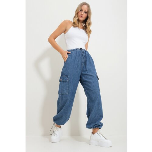 Trend Alaçatı Stili Women's Blue Waist And Leg Elastic Pocket Cargo Jogger Pants Cene