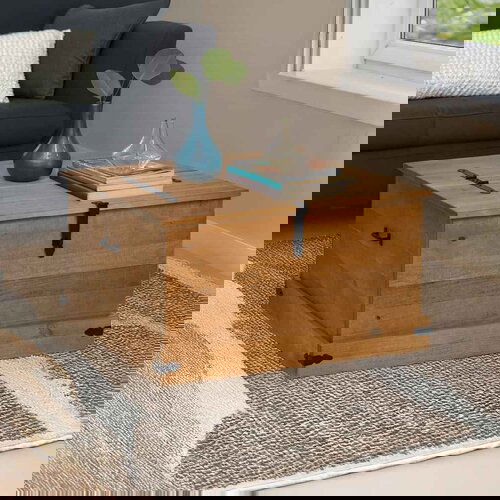 vidaXL skrinja za shranjevanje halden 91x91x47 cm masivni les, bor Cene