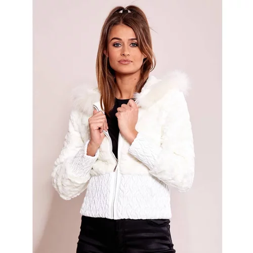 Fashion Hunters Short jacket with ecru fur