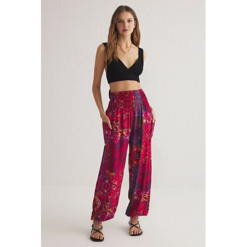 TRENDYOLMILLA Ženske pantalone TWOSS25PL00063, Crvene Cene