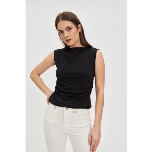 Marisse Plain Black Top Slike
