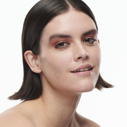 MAC Cosmetics Studio Radiance Serum-Powered Foundation hidratantni puder nijansa N18 30 ml Slike