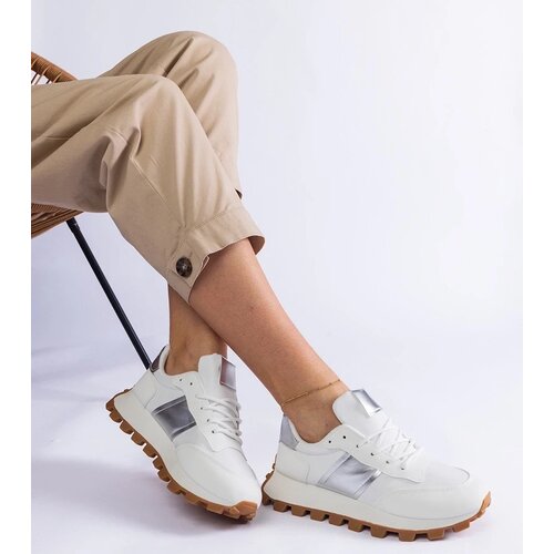 D/CEO White trainers Justar Cene