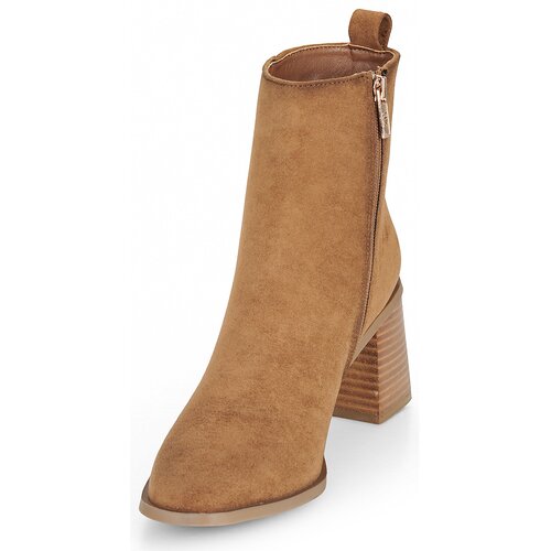 Xti Gležnjarji 146196 Kostanjeva Slike
