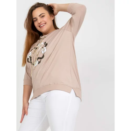 Fashion Hunters Plus size beige cotton blouse with an applique