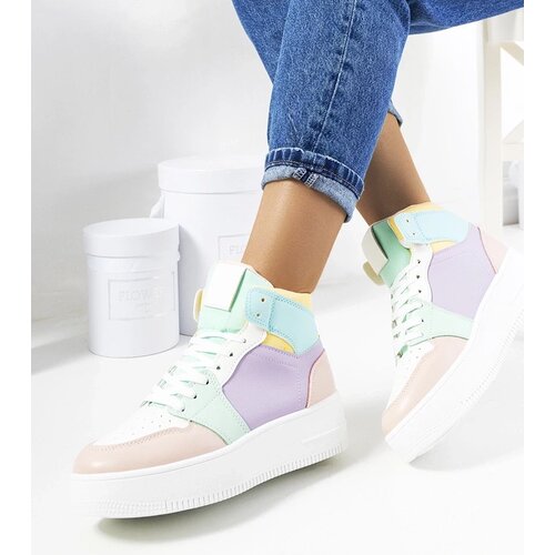 D/CEO White trainers Justar Cene