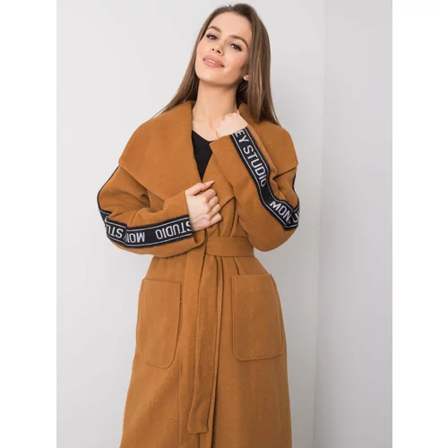 Fashion Hunters Light brown lady's coat with belt