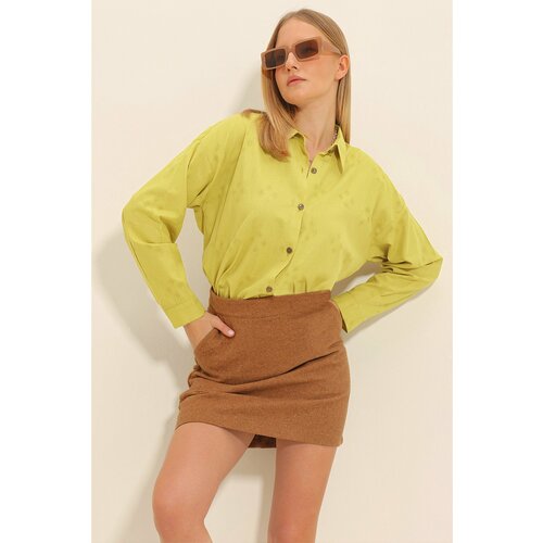 Trend Alaçatı Stili Women's Oil Green Motif Oversize Linen Shirt Cene