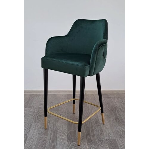  Barska stolica Livia Cene