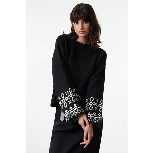 Trendyol Black Sleeve Detailed Crew Neck Knitwear Sweater