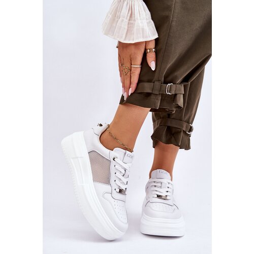 Kesi Women's classic sports shoes GOE LL2N4060 White Cene