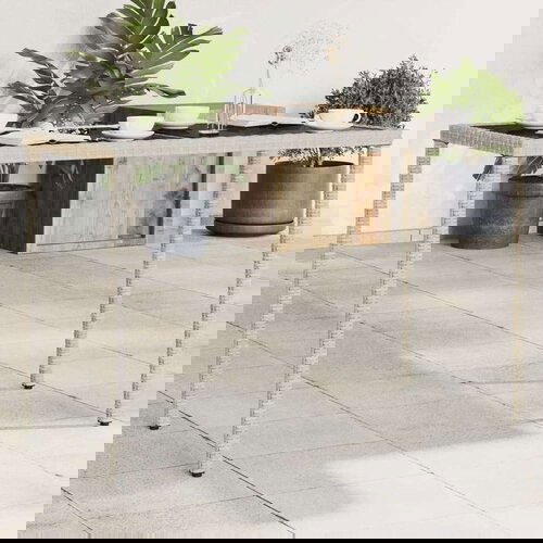  Vrtni stol sa staklenom pločom sivi 115x54x74 cm od poliratana Cijene