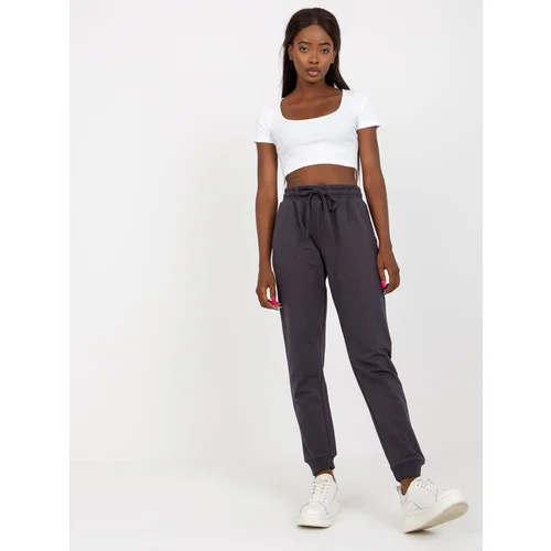 BASIC Feel Good Graphite sweatpants tied at the waist