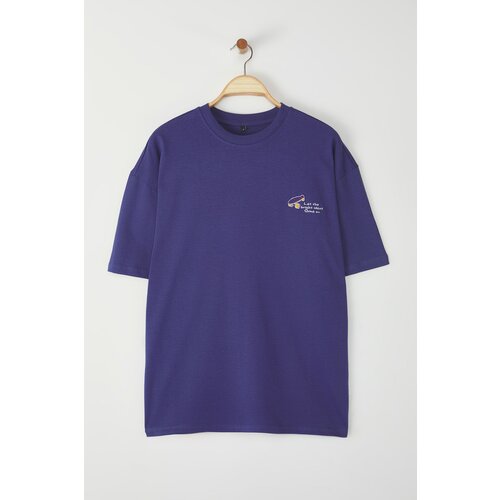 Trendyol Purple Oversize/Wide Cut Minimal Embroidery 100% Cotton T-Shirt Slike