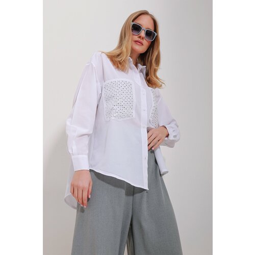 Trend Alaçatı Stili Women's White Double Pocket Trog Embroidered Terrycoton Oversize Shirt Slike
