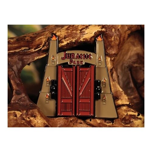 Fanattik Jurassic Park Gates Hinged Pin Badge ( 073036 ) Cene