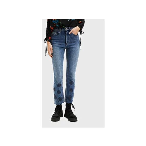 Desigual Jeans hlače Unicorn 22WWDD51 Modra Flare Fit