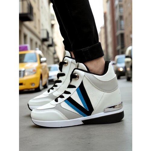 Resti Women's sports shoes with a hidden wedge Venixxe Cene