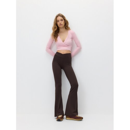 Reserved Bluza na vezanje i preklop sprijeda - pastelnoružičasto Cijene