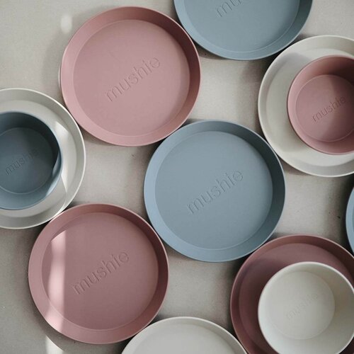 Mushie Round Dinnerware Plates tanjur Vanilla 2 kom Slike