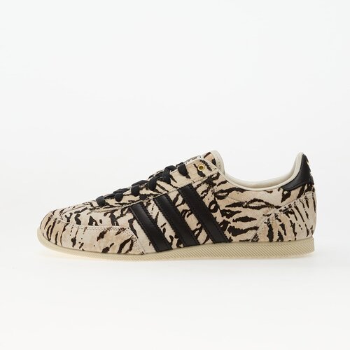 Adidas Sneakers Japan W Off White/ Core Black/ Core Black EUR 39 1/3 Cene