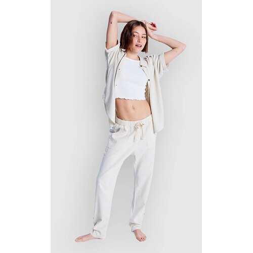 Roxy On The Seashore Hlace parchment Cene
