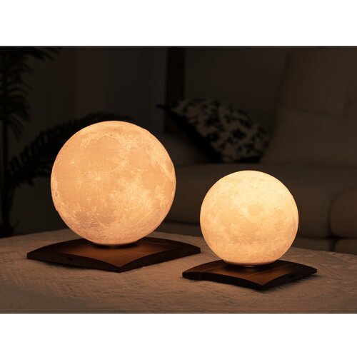 Gingko Temno rjava LED namizna svetilka iz masivnega oreha (vi&amp;scaron;ina 13 cm) Smart LunaSpin &amp;ndash; Slike