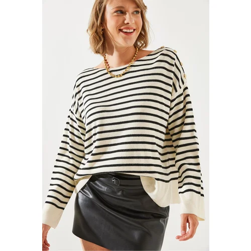 Bianco Lucci Women's Striped Shoulder Buttoned Sweater