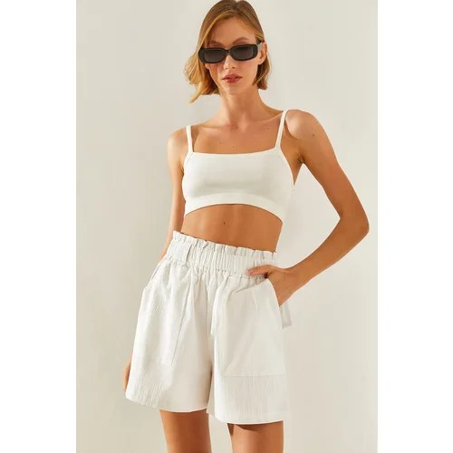 Bianco Lucci Women's Big Pocket Detailed Elastic Waist Parachute Fabric Shorts & Bermuda