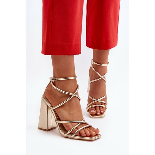 Kesi Fashionable gold sandals with high heels Josette Slike