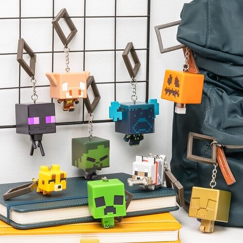 Minecraft Backpack Buddies serija 3 obesek presenečenja Paladone Cene