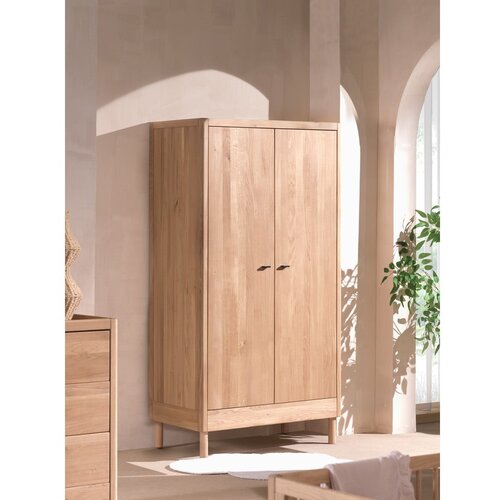 Vipack Otro&amp;scaron;ka garderobna omara iz masivnega hrasta v naravni barvi 100x190x55 cm Forrest &amp;ndash; Slike