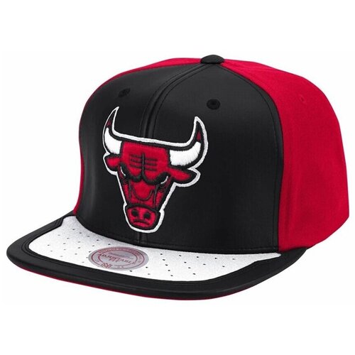 Mitchell And Ness Kape s šiltom Day One Snapback Chicago Bulls pisana Cene