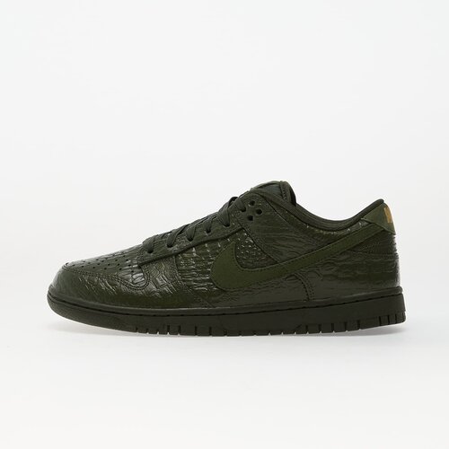 Nike Sneakers Dunk Low Carbon Green/ Carbon Green-Metallic Gold EUR 41 Cene