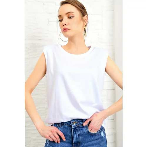 Trend Alaçatı Stili Women's White Crewneck Padded Cotton T-Shirt