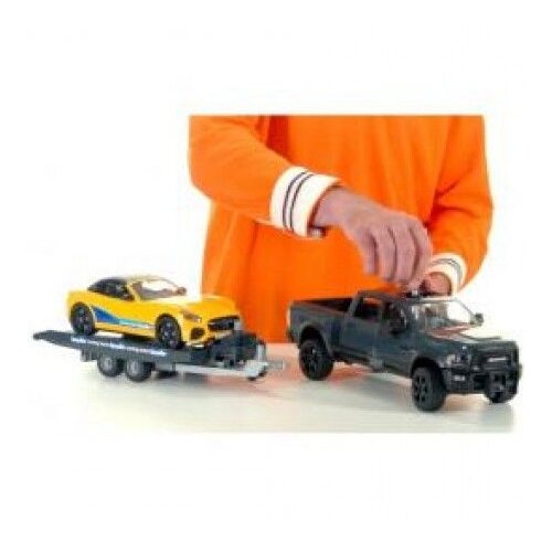 Bruder polu-kamion s prikolicom i sportskim automobilom Cene