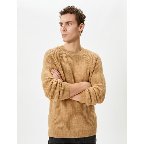 Koton Knitwear Sweater Crew Neck Soft Textured Slim Fit Long Sleeve Slike