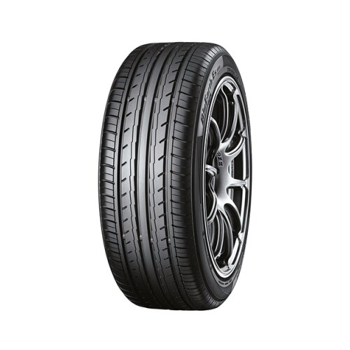 Yokohama Letna 215/60R16 99V BLUEARTH ES32 XL - Skladi&scaron;če 5 (Dostava 5 delovnih dni) Cene