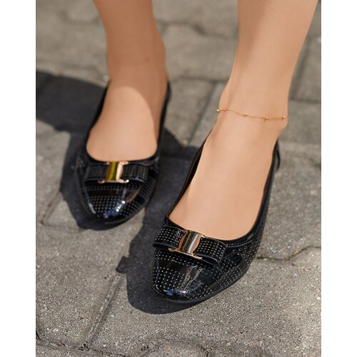 Resti Women's black openwork ballerinas with a bow Rumac - Footwear Cene