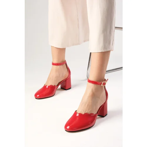 Mio Gusto Francy Red Color Patent Leather Women's Round Toe Heeled Shoes.