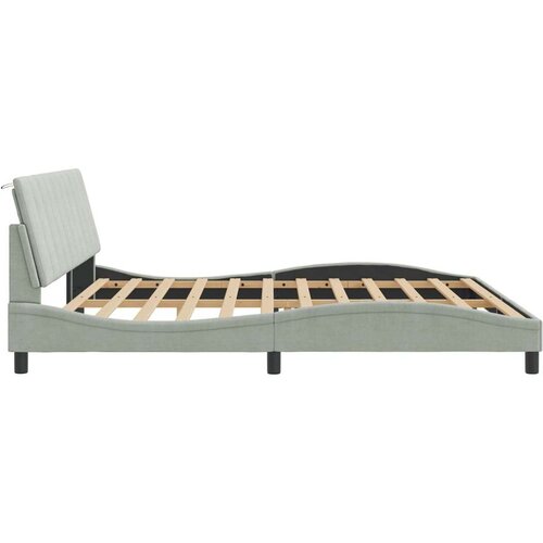 vidaXL Posteljni okvir z vzglavjem svetlo siv 200x200 cm žamet Cene