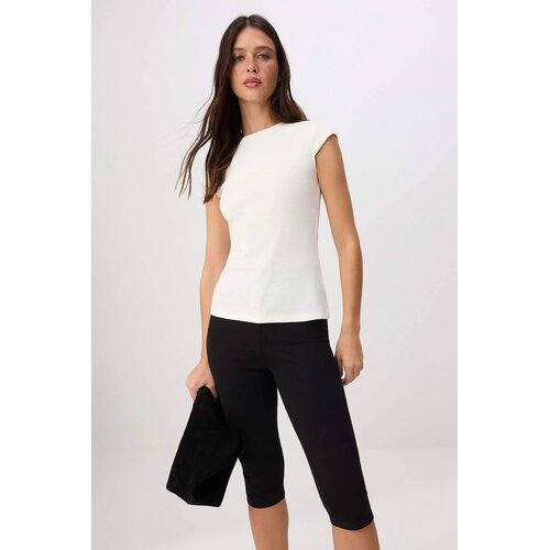 TRENDYOLMILLA Ženska majica TWOSS26TS00299, Bež Cene