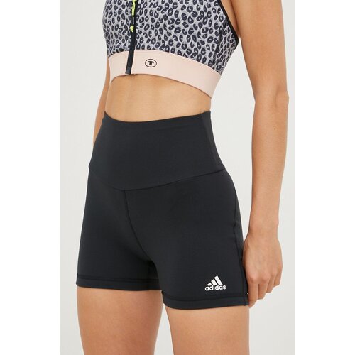 Adidas Kratke hlače za vadbo Yoga Essentials ženske, črna barva Slike
