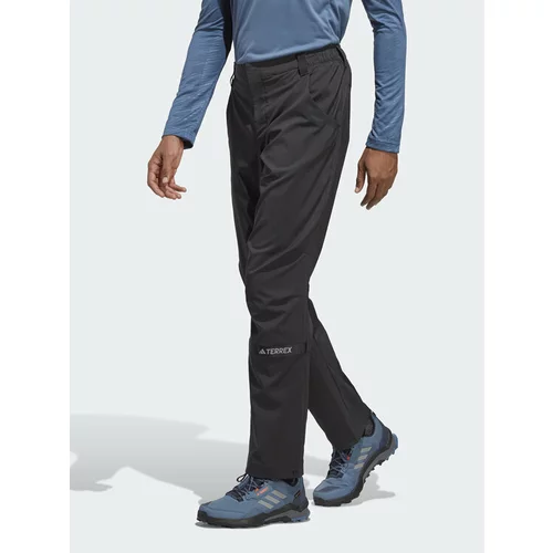 Adidas Pohodne hlače Terrex Multi HM4032 Črna Slim Fit