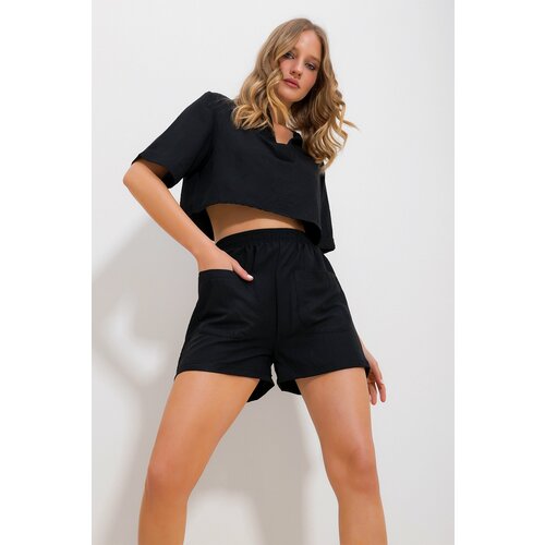 Trend Alaçatı Stili Women's Black Polo Neck Crop Blouse And Shorts Woven Bottom Top Set Slike