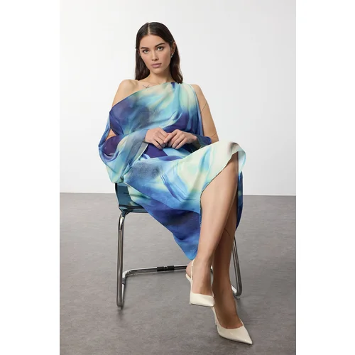 Trendyol Blue Abstract Print Straight Cutout Blouse Detail Maxi Woven Dress