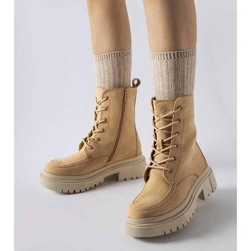Gemre Brown boots with a chunky sole Riel Cene