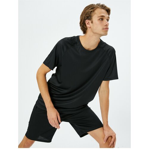 Koton Basic Sports T-Shirt. Raglan Sleeve Crew Neck Textured. Slike