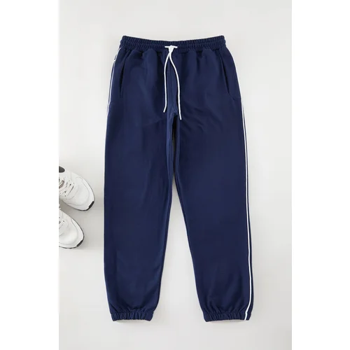 Trendyol Navy Blue Regular Cut Sweatpants