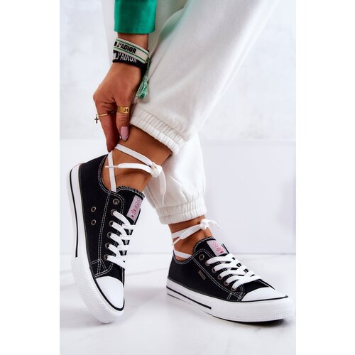Kesi Women&amp;#039;s classic sneakers Cross Jeans JJ2R4011C Black Slike